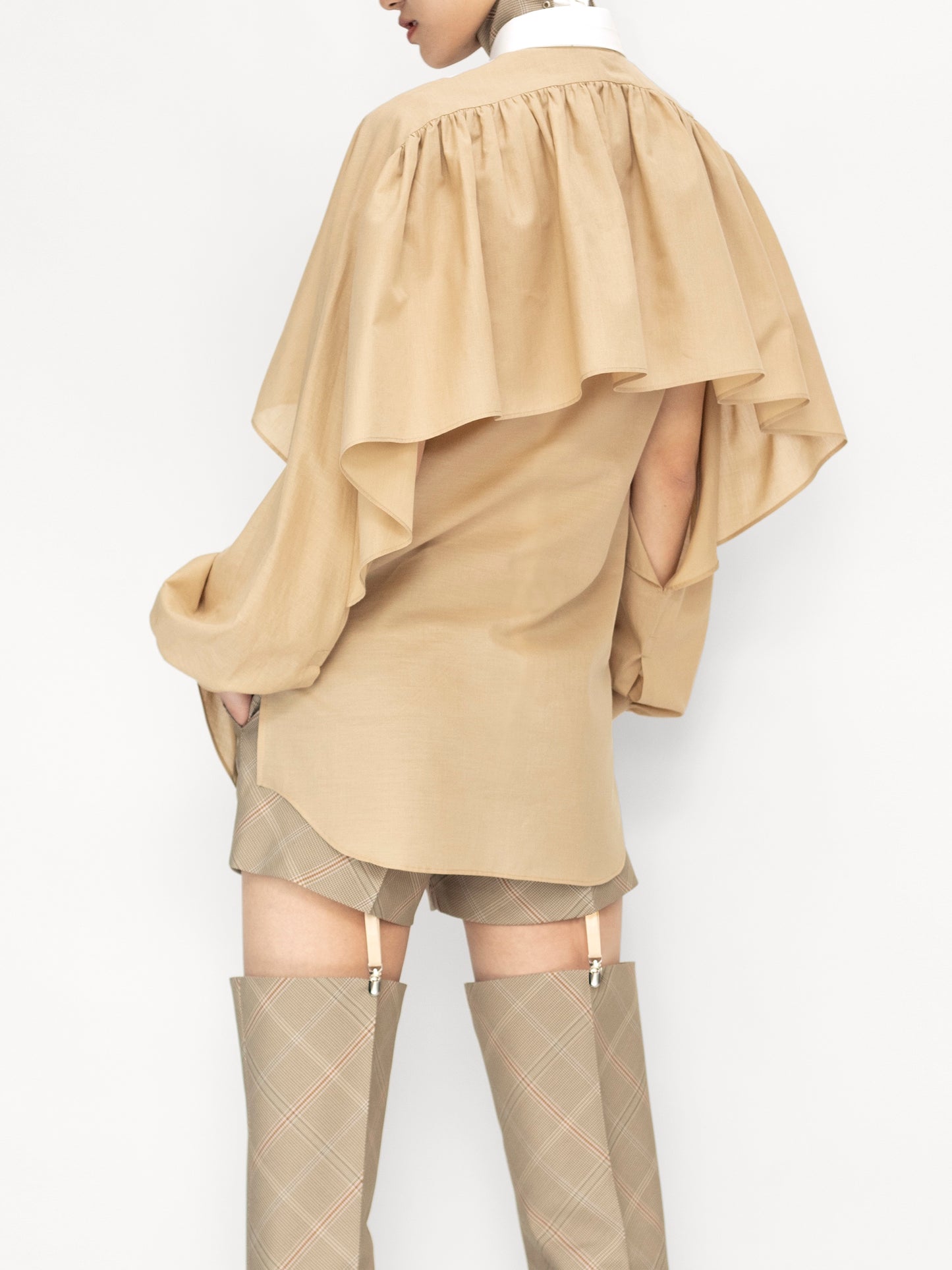 Cut Pants with garter-belt beige