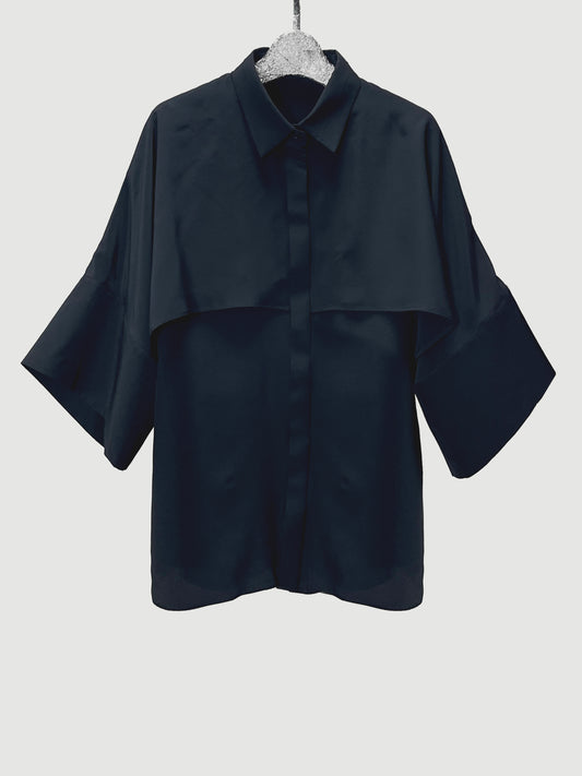 Half bat sleeve shirt