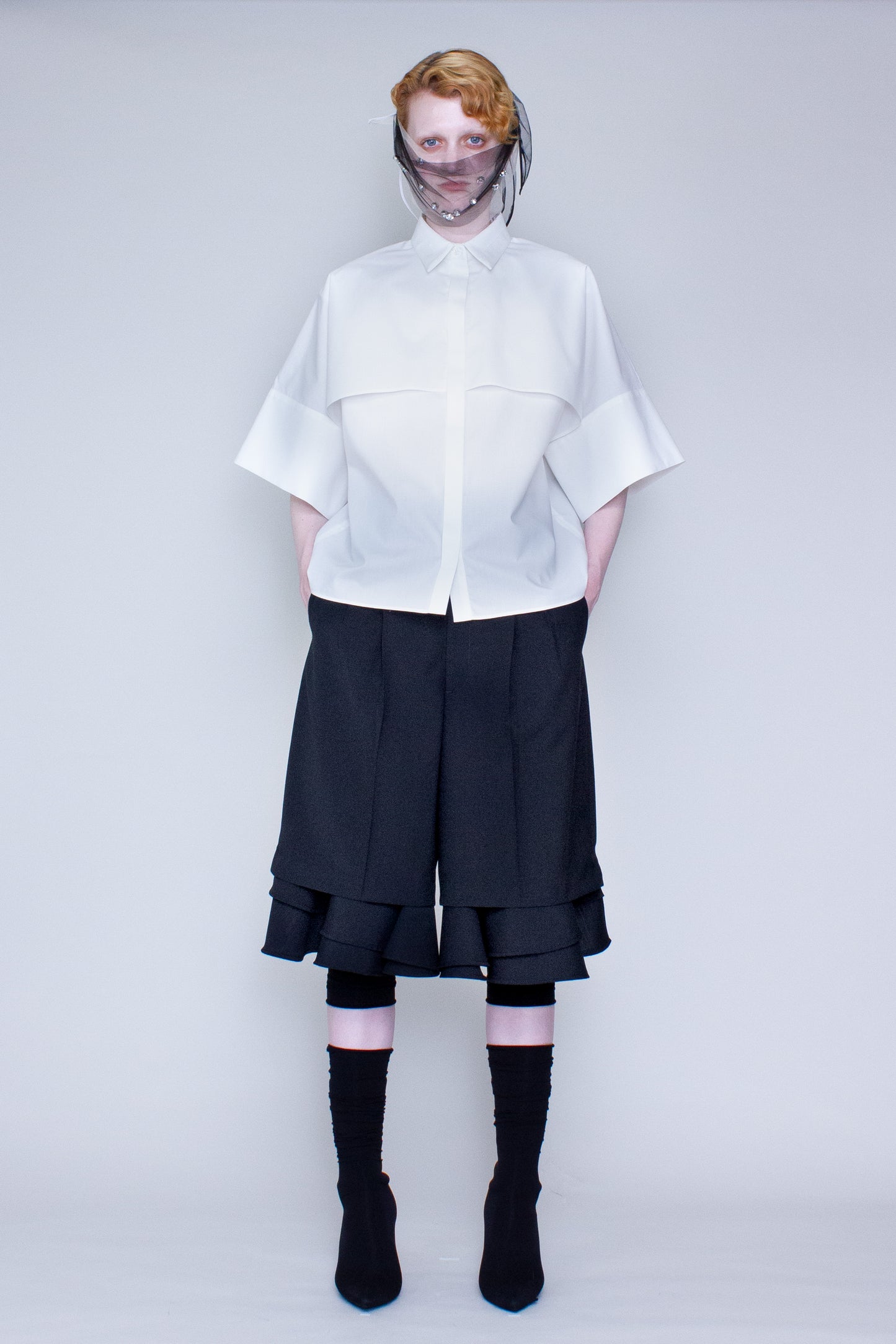 Half bat sleeve shirt